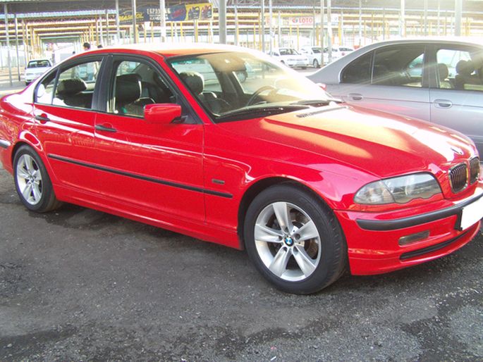 1.BMW 318i, 1999 год. Пробег - 138 000 км, цена - 15 500 у.е.