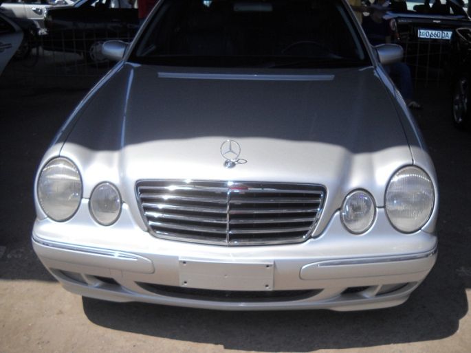 20.Mercedes E 200, 1999 год , пробег - 180 000, цена 21 000