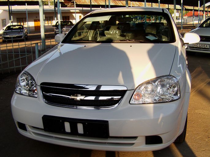 8.Chevrolet Lacetti, 2010 год. пробег - 13 000 км, цена - 18 200 у.е.